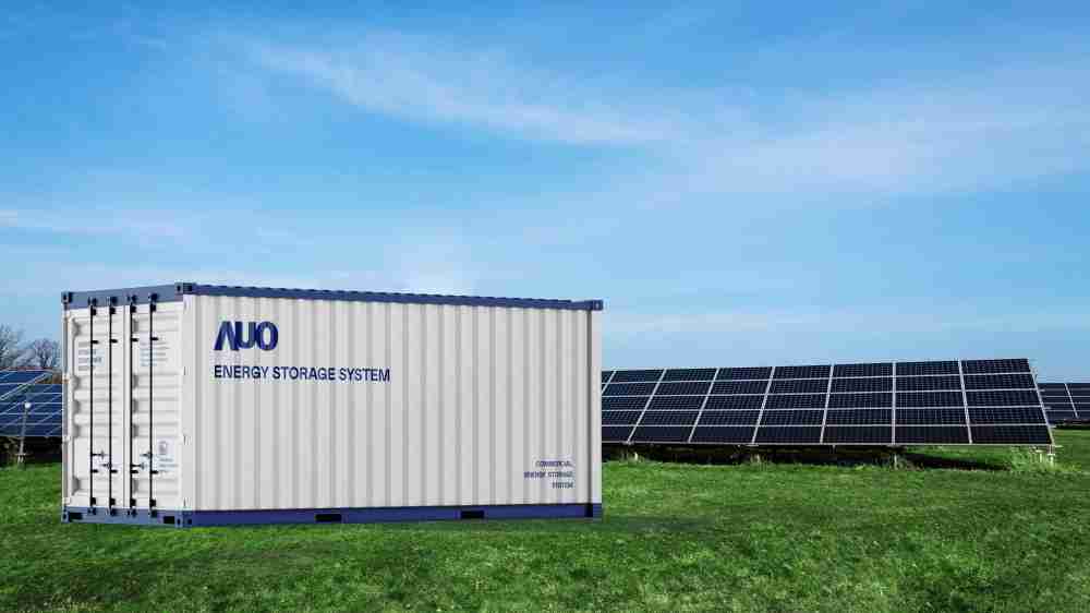 NG大舞台透过AI数据管理，，，提供不同类型用户进行储能与能源管理，，达到再生能源管控调度成效