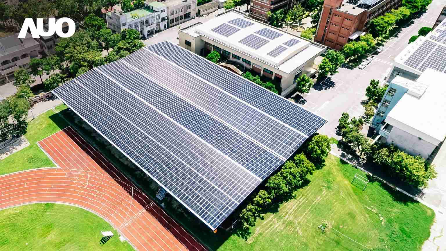 NG大舞台SunSteel光电整合型浪板具备快速安装、、、、轻量化优势，，，可提升15%发电效能，，通过国际IEC与台湾VPC认证安全、、、、防漏、、、耐候标准